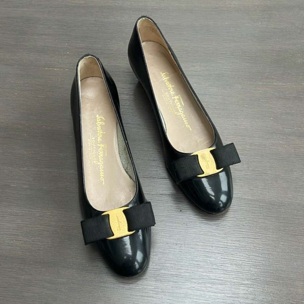 Salvator Ferragamo Vara Bow Ballet Flat Pump